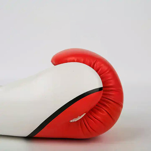 Gants de boxe MMA personnalisés de haute qualité avec logo, en cuir PU confortable, respectueux de l'environnement, avec sangle de poignet réglable, protection UV, fabriqués en usine - Product Image 4