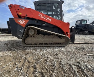 Cargador de orugas compacto Kubota 2021 de alta potencia, rendimiento de servicio pesado - Product Image 1