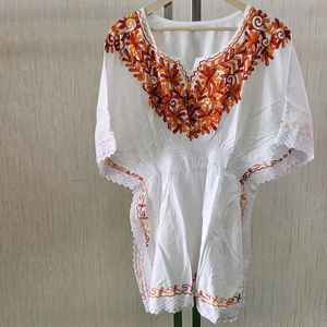 Dernière mode 100% coton kashmiri brodé court caftan décontracté fête impression avec gland taille pour le printemps/été - Product Image 1