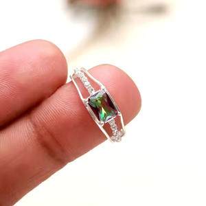 Anillo de Plata de Ley 925 con corte octogonal de topacio místico creado en laboratorio, banda de diseño romántico para compromiso de boda o fiesta de mujer - Product Image 6