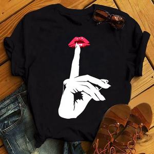 T-shirt de fitness court asymétrique pour femmes et adolescentes - Top d'été extensible à dos nu avec motif à pois et logo frontal - Product Image 5