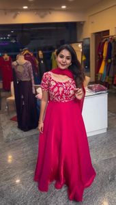 Top de conjunto de crepé natural pesado elegante con codificación intrincada Dori y trabajo de secuencia de hilo M XL XXL con margen 3XL - Product Image 4