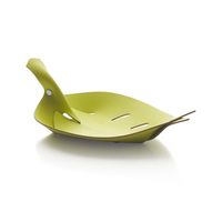 Plateau de service en cuir minimaliste pour support polyvalent avec des côtés forts et des tons neutres se mélangeant avec n'importe quel décor intérieur