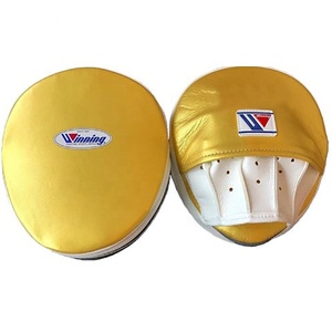 แผ่นซ้อมมวยหนังคุณภาพสูง ผลิตตามสั่งสำหรับการฝึกซ้อมเพื่อชัยชนะ พร้อมโลโก้สั่งทำพิเศษ สำหรับยิมและฝึกซ้อมมวย - Product Image 2