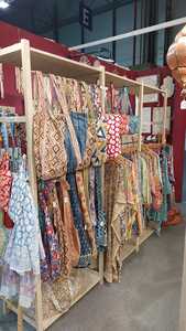 Bolso de mano de yute de lino personalizado para mujer Diseño ecológico reutilizable para viajes diarios a la playa Compras y uso de comestibles - Product Image 5