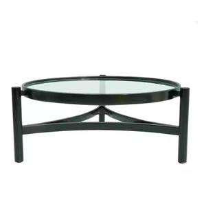 Tables d'appoint en métal fini mat, structurées et épurées, idéales pour la décoration de chambres à thèmes de design nordique et minimaliste - Product Image 1