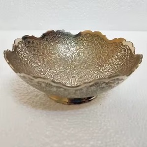 Plat et assiettes de service décoratifs pour aliments et desserts, couleur blanc et or, design martelé, bol de service pour dattes, table - Product Image 6