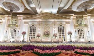 Arche de scène en fer pour mariage sculpté à double pilier élégant pour la décoration de banquet - Product Image 5