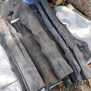 Charbon de bois d'eucalyptus du Vietnam Bâton cylindrique en bois pour la cuisson en plein air - Product Image 1