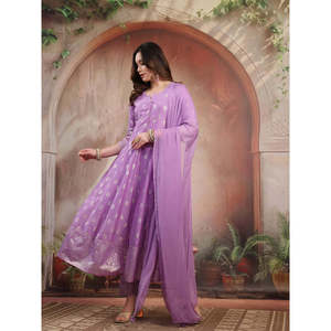 Conjunto Anarkali de Seda con Estampado de Lavanda para Mujer con Dupatta, Elegantes Conjuntos de Traje para Mujer - Product Image 3
