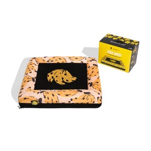 Rio Bossa Kennel : Niche carrée lavable pour animaux de ferme avec emballage pratique en boîte - Product Image 1