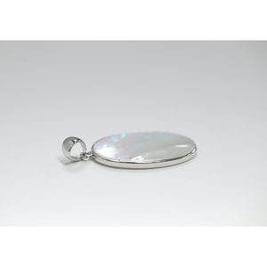 Collier avec pendentif ovale en acier inoxydable plaqué rhodium et or, chaîne à maillons chrétiens vintage - Product Image 3