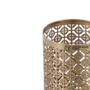 Portavelas Decorativo de Resina Dorada, Hecho a Mano, Duradero, Ecológico, en Forma de Pilar, Geométrico, con Diseño Calado, para Navidad - Product Image 3