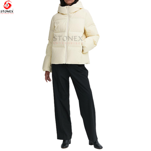 Meilleure vente Veste matelassée sans couture à séchage rapide pour femmes Veste matelassée personnalisée respirante en tricot de haute qualité à bas prix - Product Image 2