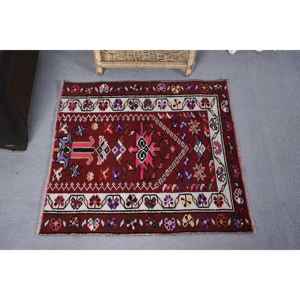 Alfombra Turca Kilim Vintage de Lana Ecológica, Pelo Mediano, Diseño Rectangular de Gran Área con Parches, 2.7 x 2.8 pies, Base de Látex Rojo - Product Image 3