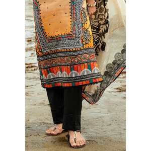 Conjunto de Traje de Tela Estampada de 3 Piezas en Color Beige Sin Costuras para Mujer - Product Image 1