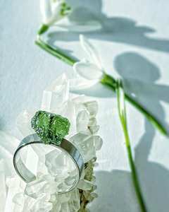 Moldavite Taille Libre Bague Véritable Moldavite 0.8g Météorite Moldavite Cristal Cadeau Pour Son Cadeau D'anniversaire Cadeau D'anniversaire - Product Image 4