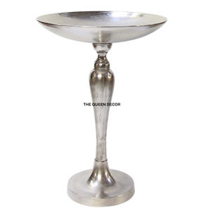 Bol en métal moderne fait à la main avec une finition lisse pour servir des soupes, des collations et des salades - Product Image 3