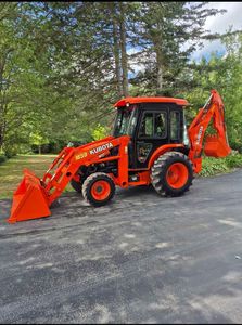 Entrega rápida Tractor Kubota M7060 Compre un rendimiento resistente de calidad superior Ideal para cultivar campos grandes y trabajos duros - Product Image 2