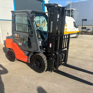 Apilador de 3 Toneladas de Capacidad, Impulsado por Motor de Gas GNC, con Tracción Delantera para Almacenes, Tiendas Minoristas, Talleres de Reparación de Maquinaria - Transpaleta para Uso en Exteriores - Product Image 1