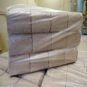 เชื้อเพลิงคุณภาพพรีเมียม RUF ไม้อัดแท่ง บรรจุ 10 กก. ได้รับการรับรองมาตรฐาน ISO9001 ไม้โอ๊คธรรมชาติ 100% ความชื้นสูงสุด 15% - Product Image 3