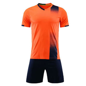 100% poliéster transpirable antibacteriano camisetas de fútbol de secado rápido OEM entrenamiento de fútbol logotipo personalizado al por mayor para hombres adultos - Product Image 1