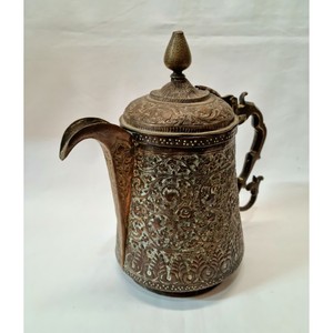 Aiguille à eau à couvercle en cuivre et laiton du XIXe siècle magnifiquement fabriquée par un exportateur indien de haute qualité - Product Image 1