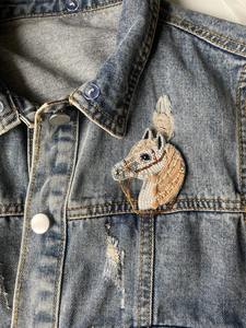 Broches de mode en perles de haute qualité, design classique, fabrication artisanale, pour tous les jours et les occasions spéciales, par glowin fashion - Product Image 4