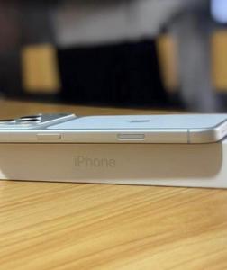 iPhone 17 Pro Max สีเงิน รุ่นขายดีที่สุด ของแท้ - Product Image 2