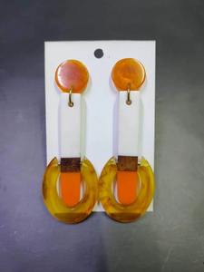 Collier en résine fait main par un designer avec boucles d'oreilles pendantes pour femmes, mode moderne, boucles d'oreilles en résine, moule pour boucles d'oreilles en résine - Product Image 2