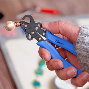 Herramienta de bucle de alambre de acero inoxidable de 1,5mm para fabricación de joyas DIY, mangos ergonómicos y construcción duradera, alicates de bobinado de alambre de un paso - Product Image 2