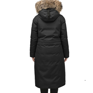 Parka pour femmes conçue pour la ville et l'extérieur Parka pour femmes fabriquée avec col haut pour femmes très chaudes - Product Image 2