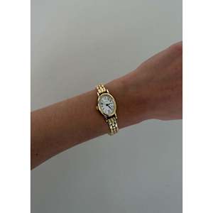 Montre ovale vintage de luxe à quartz avec logo personnalisé, bracelet en acier inoxydable et en cuir, type de fourniture ODM, emballage en boîte de montre - Product Image 2