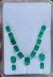 Esmeralda Natural de Zambia de Alta Calidad, Talla Octogonal Pulida, Gema Suelta Verde de 14.05 Quilates para Joyería - Product Image 5