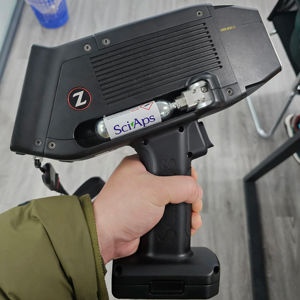 Resultados en un segundo Analizador de mineral de litio láser portátil Sciaps 903 Analizador de roca Li Análisis de materiales de roca - Product Image 1