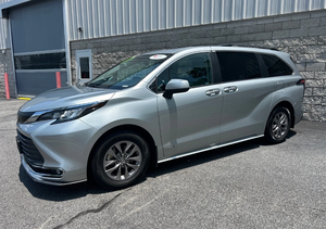 Toyota Sienna XLE 2021 de Segunda Mano Certificada, 2.5 Cilindros, Híbrida Gasolina/Eléctrica, Automática, Tracción en las Cuatro Ruedas - Product Image 3