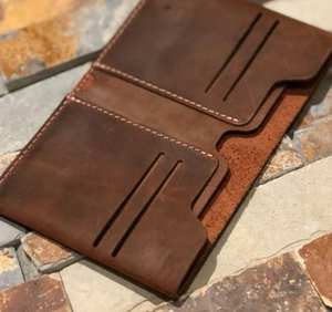 Cartera de cuero personalizada de lujo para uso unisex con diseño de logotipo personalizado - Product Image 4