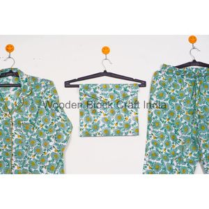 Ensemble chemise de nuit et pyjama en coton à fleurs élégantes pour femmes, vêtements de nuit décontractés à manches longues pour la maison, design unique! - Product Image 4