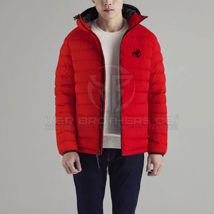 Veste matelassée imperméable pour homme avec capuche réglable et poignets tempête Veste matelassée durable pour homme - Product Image 2