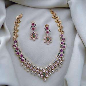 Conjunto de collar con acabado mate CZ para mujer, collar de lujo con pendientes, perfecto para ropa de fiesta, adecuado con todo tipo de trajes - Product Image 1