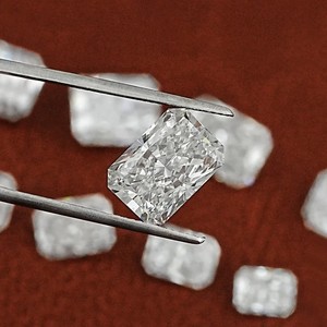 Vendeur chaud certifié IGI VVS diamant de laboratoire de coupe radiante pour la fabrication de bijoux pierre en vrac toutes les tailles disponibles au prix de gros - Product Image 5