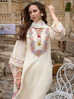 Ensemble Salwar en Soie Georgette Imprimé Floral Multicolore Fantaisie à Col en V, avec Dupatta Assortie, Idéal pour Événements et Fêtes Traditionnelles
