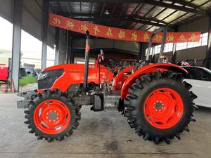 Modèle de tracteur à quatre roues Kubota M704K 1:24 sans cabine - Product Image 3