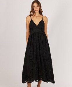 ชุดเดรสแขนยาวผ้าเรยอนสีดำล้วนสำหรับฤดูร้อนเดรสแขนยาวโปร่งสบายสำหรับลุคชายหาดและวันหยุดที่ไม่ต้องออกแรง - Product Image 1