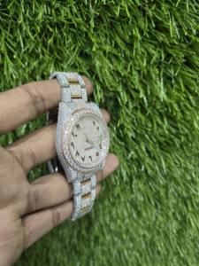 Reloj de Diamantes de Lujo con Moissanita de Corte Brillante Automático D VVS con Función de Fecha, Caja de Acero Inoxidable para Hombre y Mujer - Product Image 2