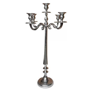 Nuevos candelabros decorativos de metal, candelabros de suelo con acabado dorado para centros de mesa de decoración de interiores y exteriores - Product Image 4