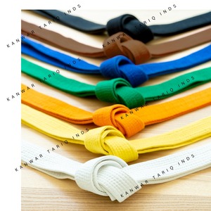 Cinturón deportivo de diseño para hombre, calidad de doble capa con logotipo personalizado, venta al por mayor de fábrica, cinturones multicolores de metal y latón hechos en acero - Product Image 1