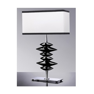 Lámpara de Mesa LED de Diseño Rústico con Pantalla Personalizada de Ratán, Luz Cálida Decorativa para Dormitorio, Decoración del Hogar - Product Image 2