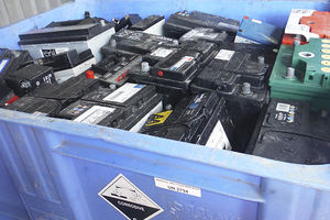 Batteries usagées / batteries de voiture et de camion usagées / batteries au plomb déchargées pour la vente en gros - Product Image 4