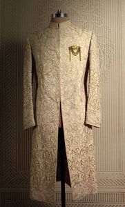 BORDADO ZARI PESADO EN SHERWANI Y PANTALÓN CON ZAPATO A JUEGO CON CUENTAS DE CRISTAL EMBELLECIDAS, TRABAJO DE DABKA @ 2024 - Product Image 2